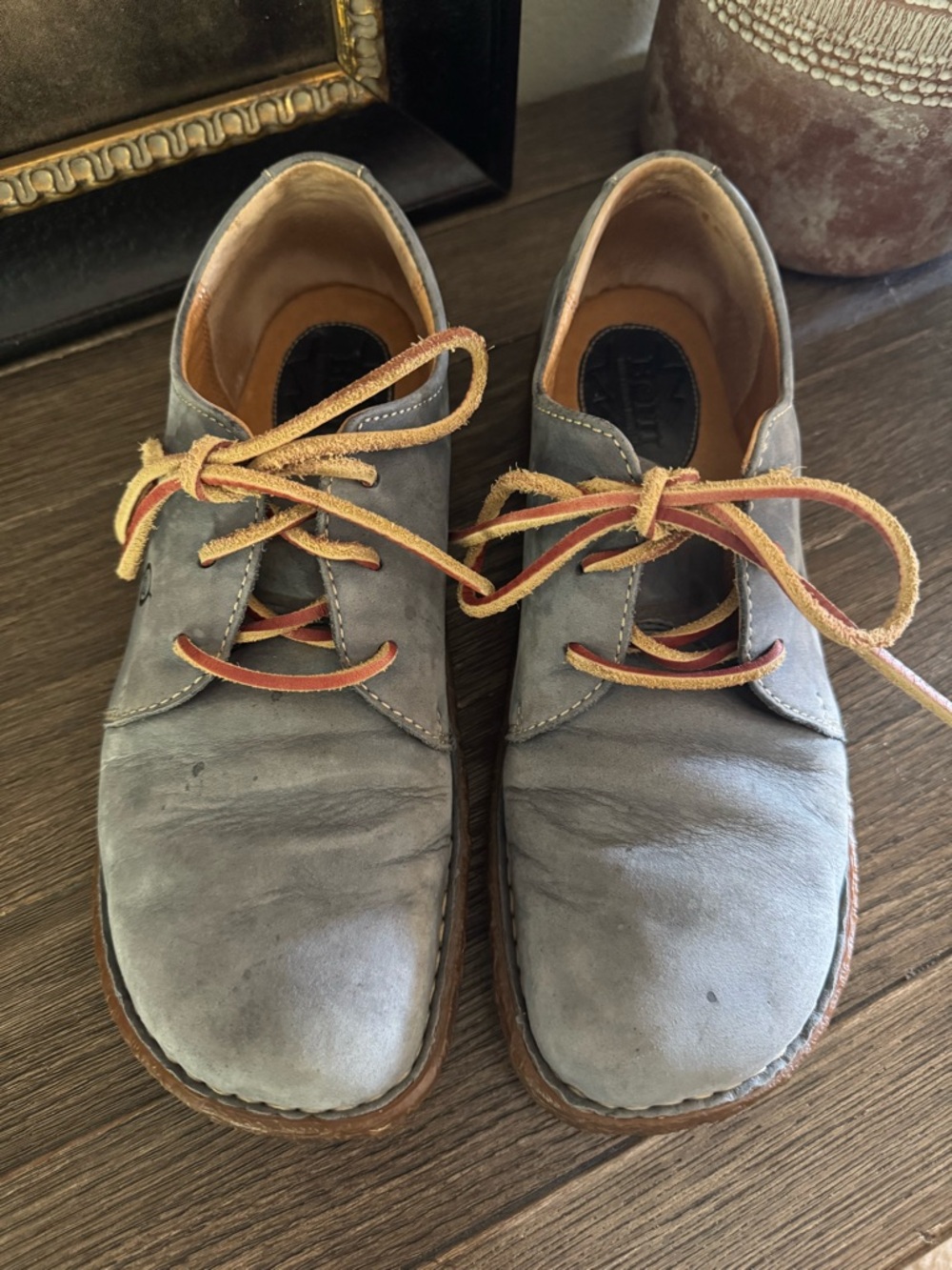 Women’s Dusty Blue Leather Shoe